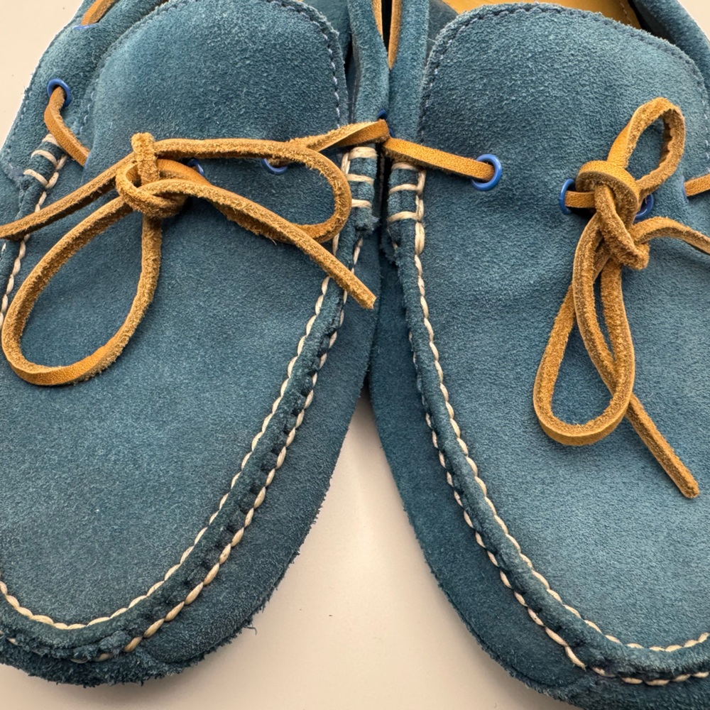 Stylish Cole Haan Men’s Size 9 loafers in Aqua Blue suede, with beige laces. - Picture 6 of 6